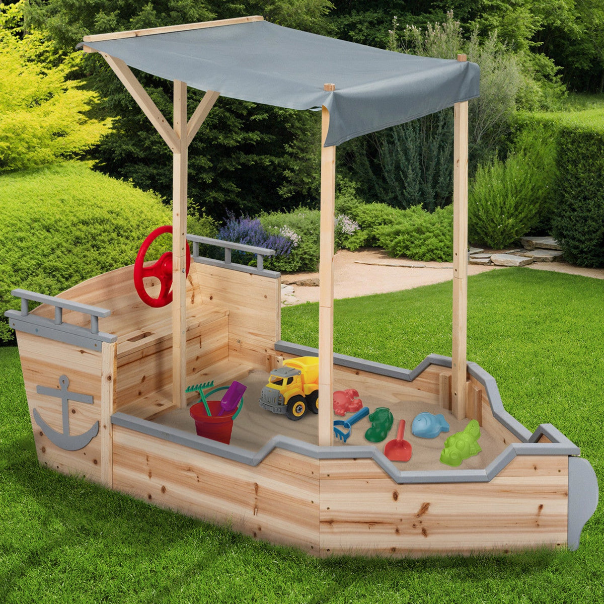 Bac à sable WORLD en bois bateau pirate avec banc, coffre et toit gris