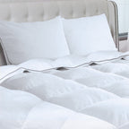 Couette 220x240 CM AELA en plumes d'oie anti-acarien 500 g + 2 oreillers