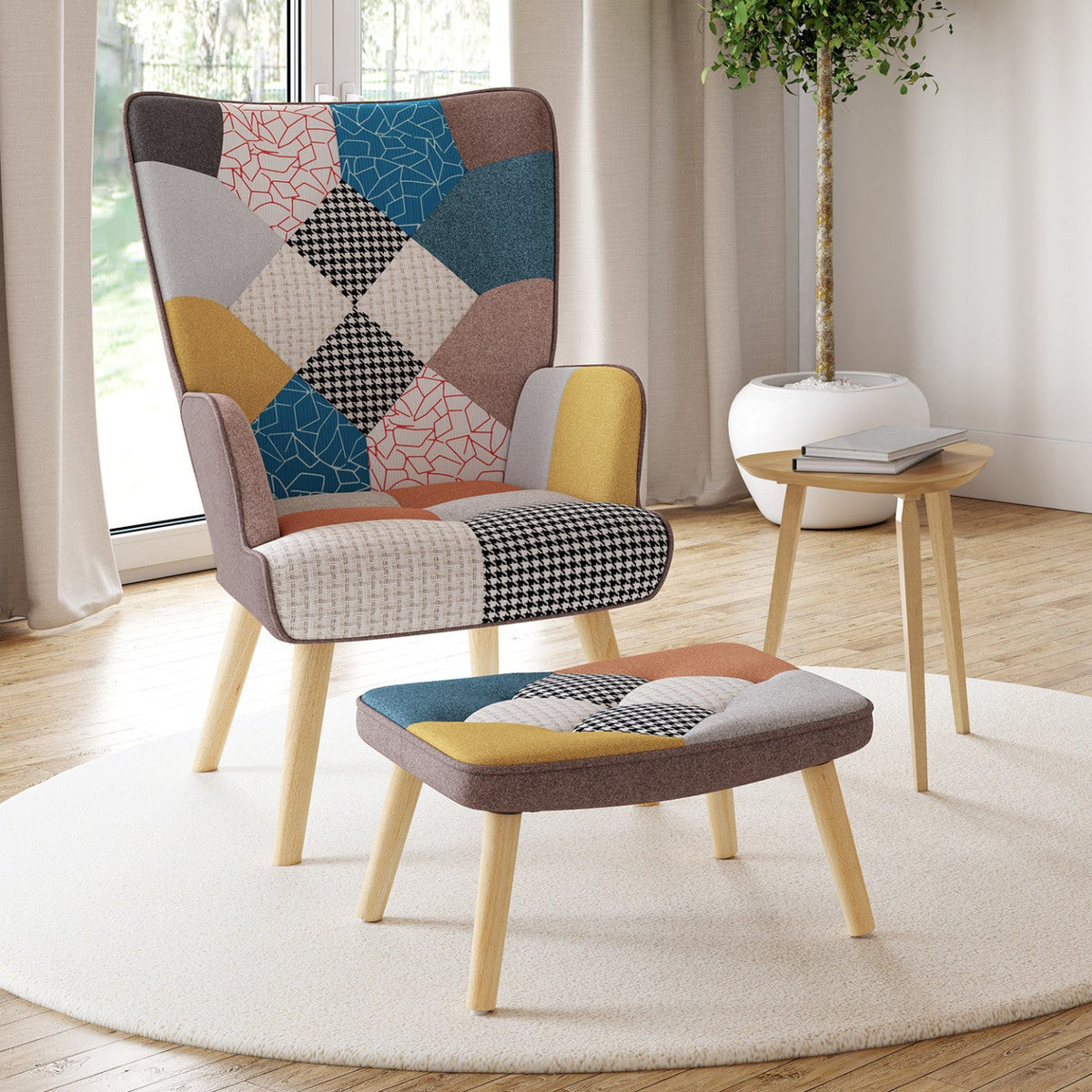 Fauteuil scandinave IVAR avec repose-pieds en tissu patchwork multicolore