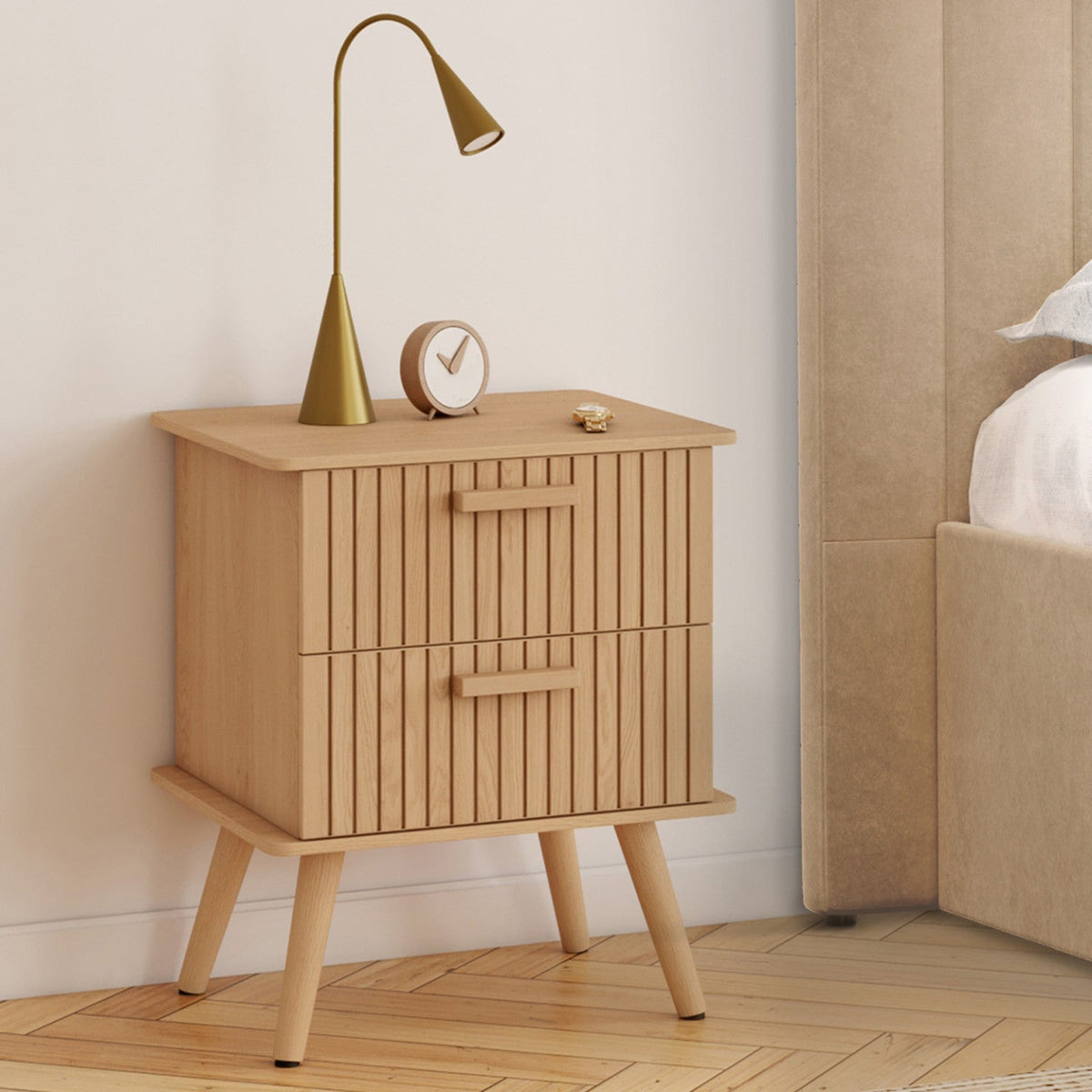 Lot de 2 tables de chevet JULIETTE 2 tiroirs effet lattes tasseaux bois
