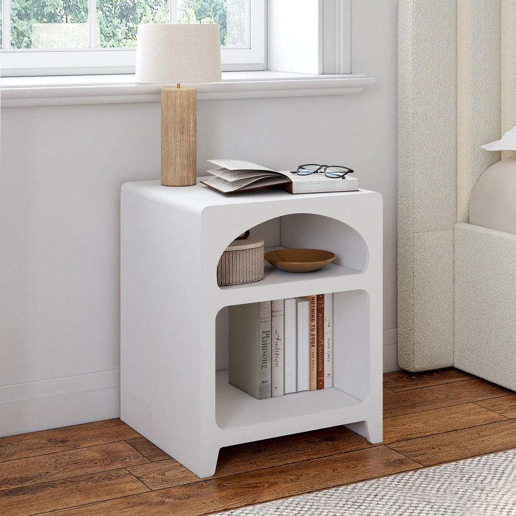 Lot de 2 tables de chevet organiques ALESIA bois blanc 2 compartiments