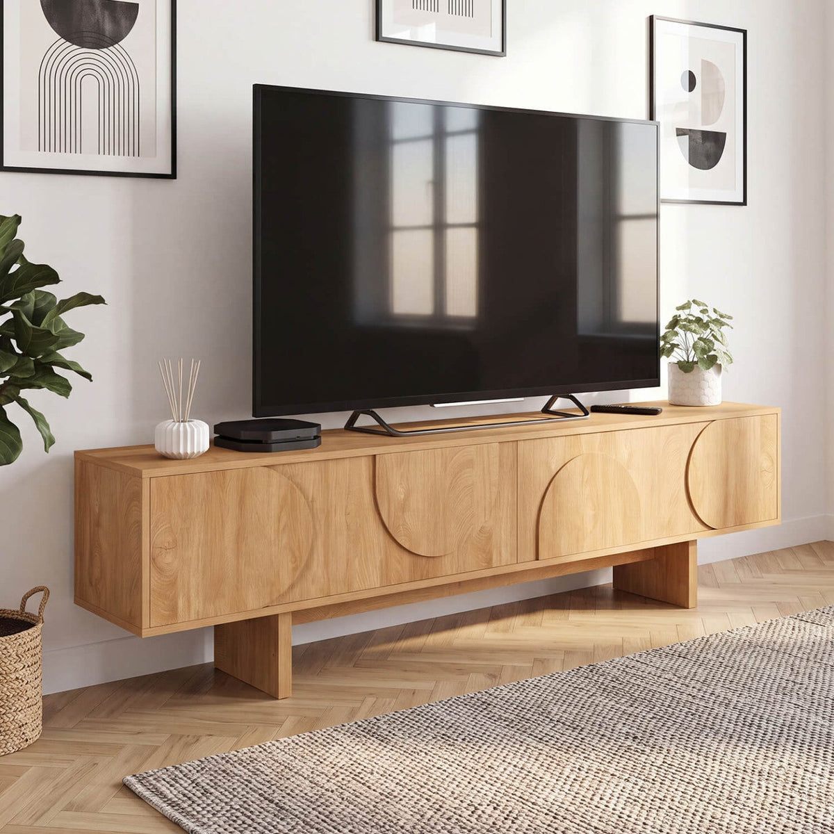 Meuble TV 180 cm ARVIN 2 portes avec reliefs arrondis bois clair