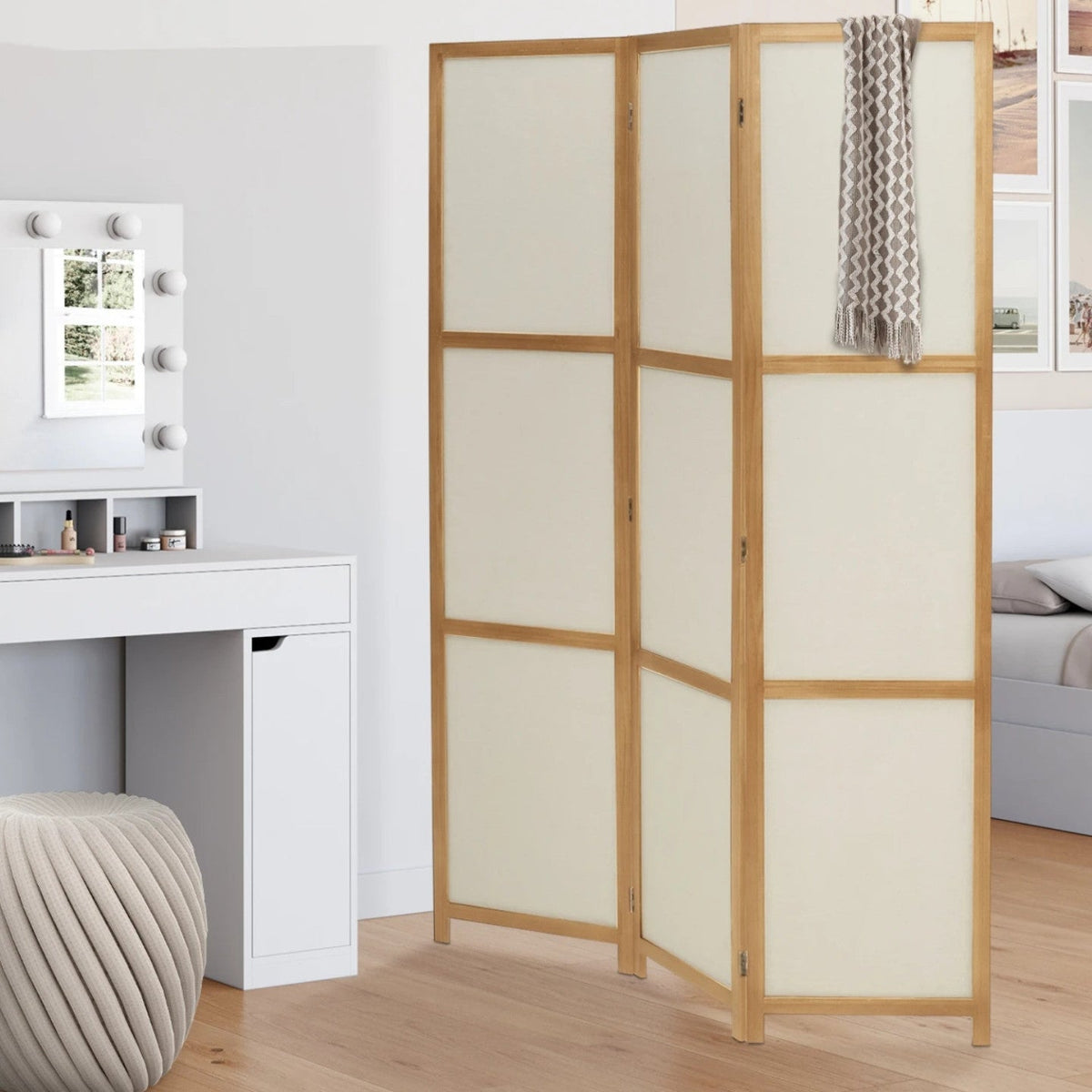 Paravent d'intérieur en bois et tissu beige