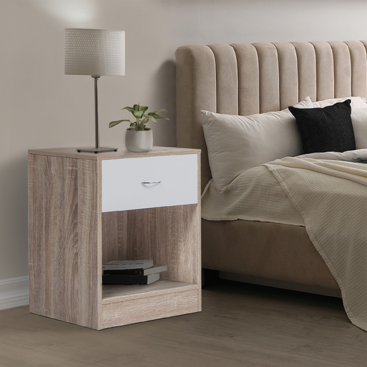 Lot de 2 tables de chevet OLGA 1 tiroir avec niche, décor hêtre et tiroir blanc